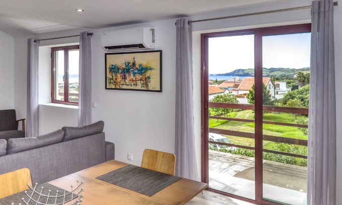 Praia da Vitoria Apartamento | Great View Apartment AL