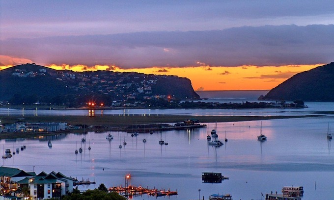 Knysna Cabaña | Great Views 120m from beach, No 1 Holiday Destination in South Africa