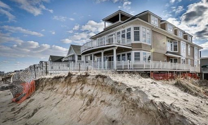 Salisbury Beach Condominio | Magníficas vistas del océano! Pasos a la playa, haga su reservación ahora!