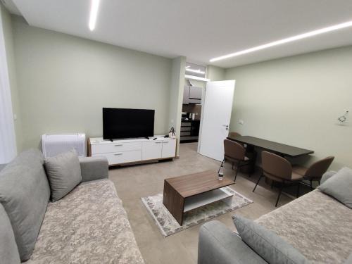 Sakës Apartamento | Green 2-bedroom apartment beach