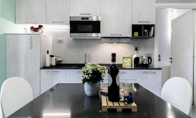 Nizza Monferrato Apartamento | Green apartment at the Rotunda brand new