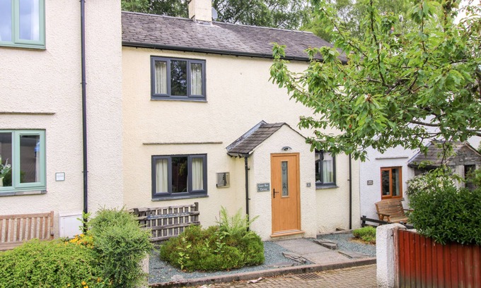 Coniston Cabaña | Green Beck Cottage Coniston - a cottage that sleeps 5 guests in 3 bedrooms