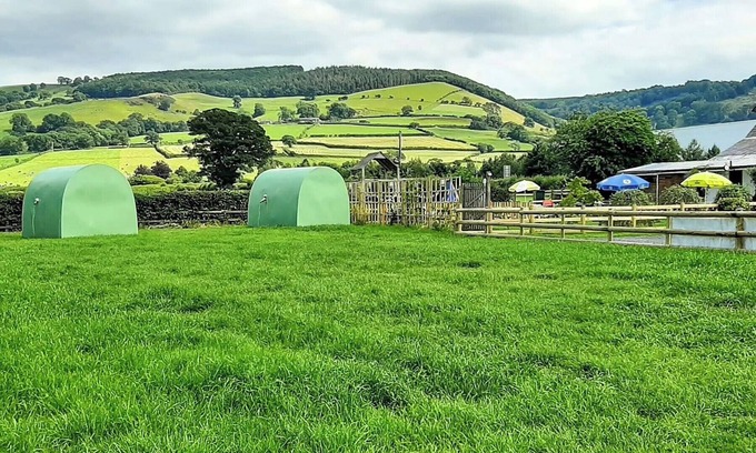Kingswood Cabina | Green Dragon and Kitchen Pod - Sleeps 2 & Parking
