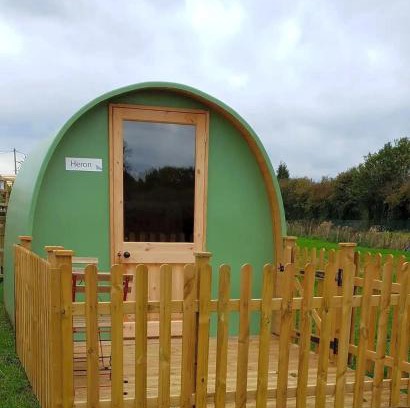 Kingswood Casa | Green Dragon and Kitchen Pod - Sleeps 2 & Parking