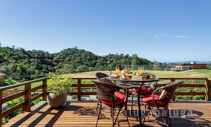 Rancho Queimado Casa | Green Garden - with Ground Fire in Rancho Queimado