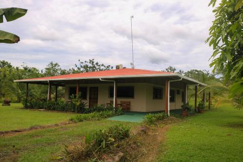 Cantón de Guatuso Villa | Green House