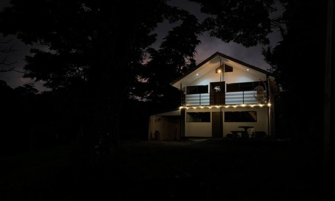 Sierra Chalet De Esquí | Nido Green House