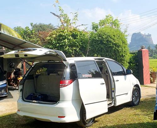Seeduwa - Katunayake Alquiler De Eote | Green Island Taxi & Tours