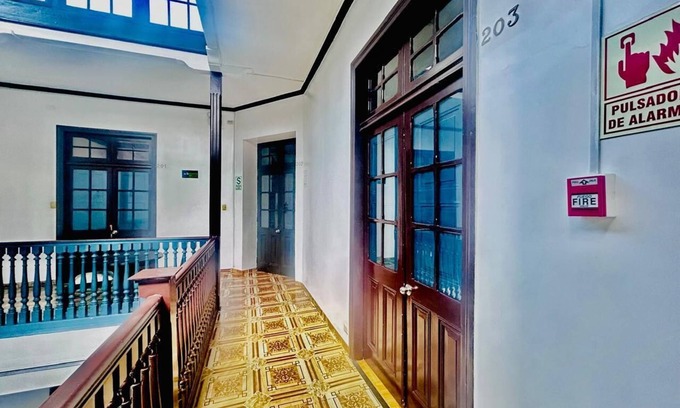 Leuro Hotel | Green Orchid Hostel