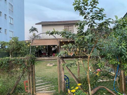 Joinville Casa | Green Refuge Next to Expoville