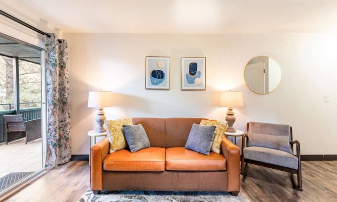 Green Mountain Falls Cabina | Green Sparrow's Nest