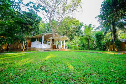 Embilipitiya Complejo | Green Waters Resort by Aradhana Leisure