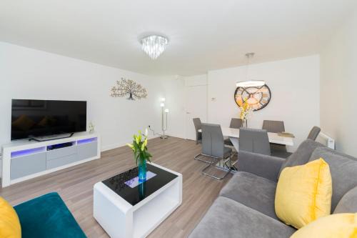 Reading Casa | Greenfield Modern 3BR Home - Southcote lane , Reading