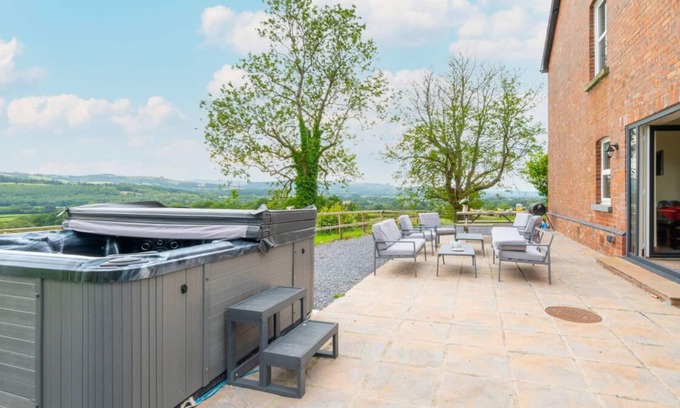 Llangadog Casa | Greengrove Farmhouse (Glasallt)