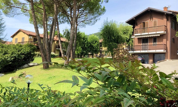Albavilla Apartamento | GreenResidence Apartment