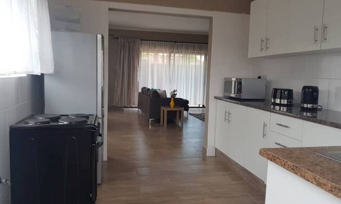 Livingstone Apartamento | Greenroof Guest Apartment 1