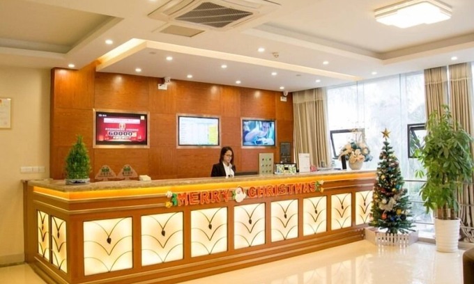 Huanggang Hotel | GreenTree Inn ShenZhen Huanggang Port South Futian Road Express Hotel