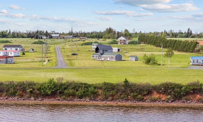 Saint Peters Bay Casa | Greenwich Cove Cottage