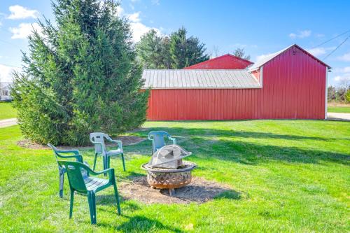 New Haven  Huron County Apartamento | Greenwich Countryside Apartment with Shared Yard