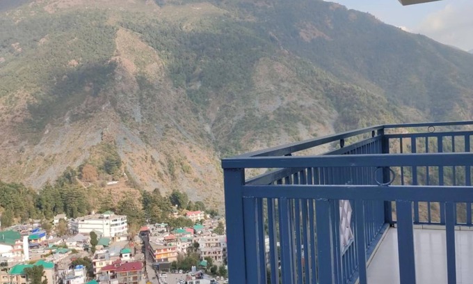 Dharamshala Hotel | Greenwoods Inn