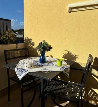 Tuscolano Apartamento | Grelly's House - Holiday in Rome - 50 meters from the Metro