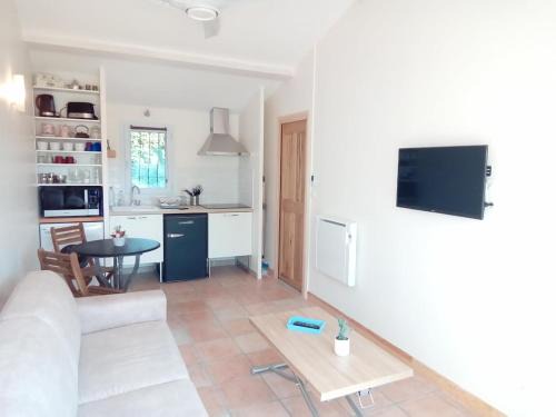 Greoux-les-Bains Apartamento | GREOUX LES BAINS Maisonette avec terasse de 30 m2 et parking privé
