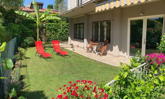 Gardone Riviera Apartamento | Grethel - Theater Home, a few steps from the beach of Gardone Riviera
