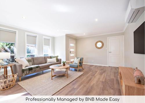 Dubbo Apartamento | Grevillea Court - Close to Zoo, Firepit & BBQ