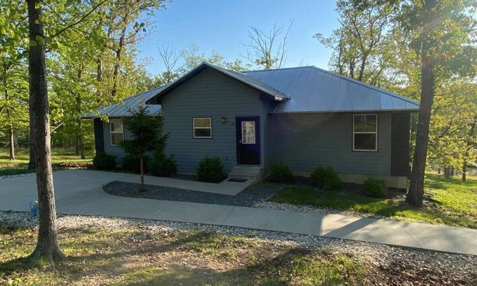 Lake Ozark Cabina | Grey Cabin Sleep 16- free VIP!