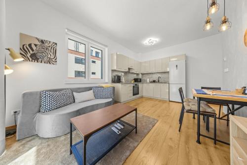 Rovinka Apartamento | Grey Luxe Residence