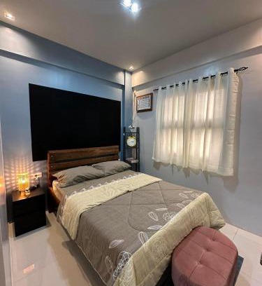 Alabang Apartamento | Grey Oasis Staycation 1 Bedroom