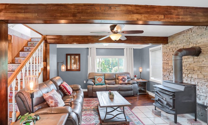 Huntingdon Casa | Griddy Coyote Raystown Lake Seven Points