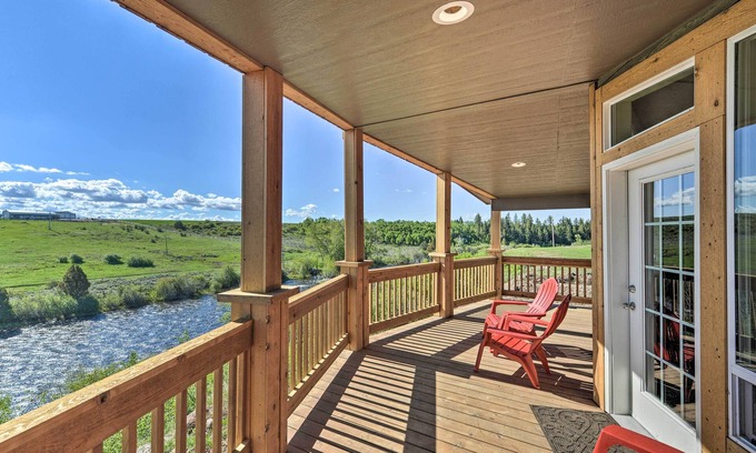 Ashton Cabina | Griffel River Ranch w/ Views - An Angler’s Dream!