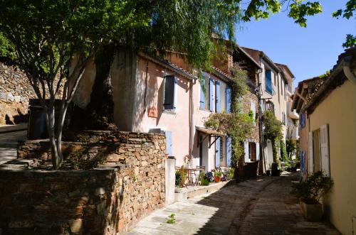 Grimaud Apartamento | GRILAF - Au cœur du village typique de Grimaud appartement coquet