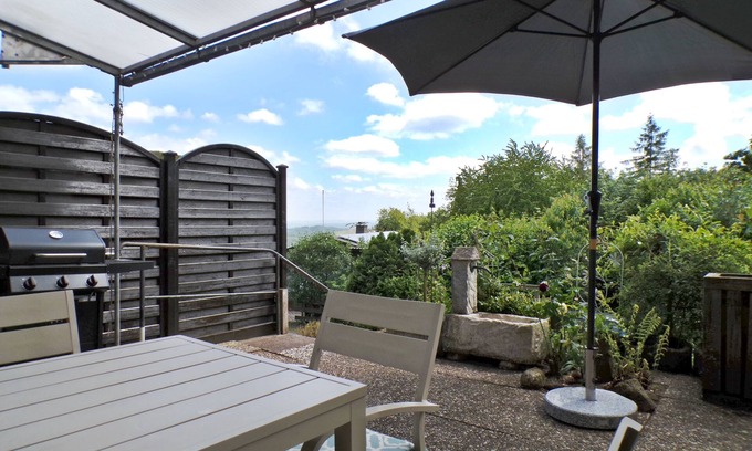 Mengerskirchen Casa | Grill, Überdachte Terrasse, Sonnenschirm, 2 Einzelbetten, 2xtv, Küche, Ww-knoten