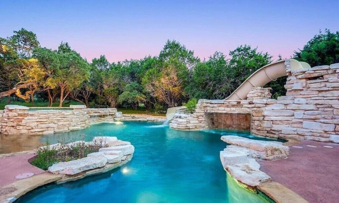 Austin Casa | Grit&Grace Ranch - Private Resort Style Pool & Spa