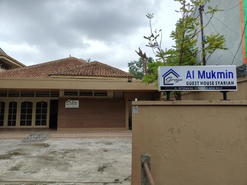 Surakarta Casa | Griya Al Mukmin Guesthouse Syariah