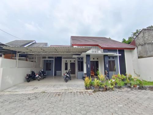 Ngemplak Casa | Griya Sukoharjo Homestay Jogja