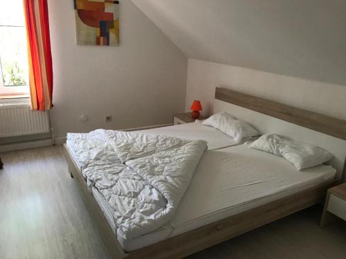 Nesse Apartamento | Große Wohnung in Nesse mit Garten und Terrasse