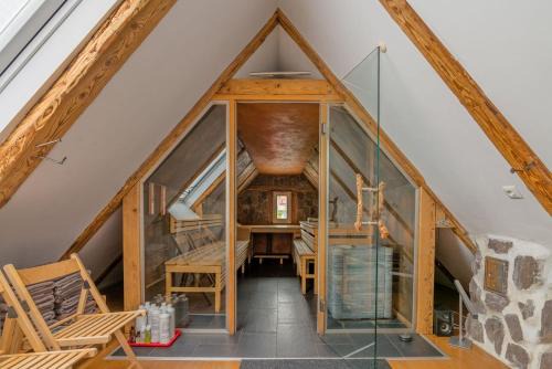 Schonach im Schwarzwald Apartamento | Großes Ferienhaus mit Sauna, Grill, Garten, Kaminofen - Zum Kuckuck