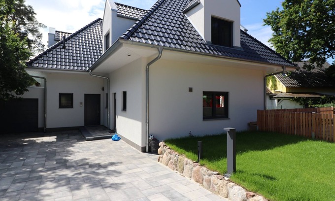 Neuhaus Casa | Großzügige Doppelhaushälfte mit Sauna nur Wenige Schritte zum Strand