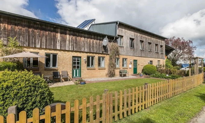 Hollingstedt Apartamento | Großzügige Ferienwohnung Zwischen Nord- und Ostsee Hunde Willkommen!