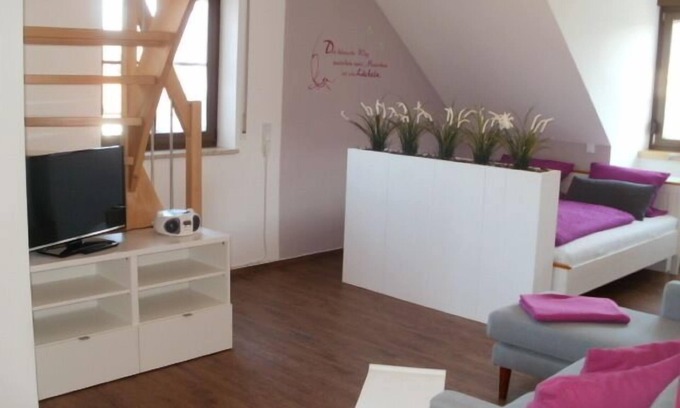 Nordheim a. Main Apartamento | Amplio apartamento de vacaciones con galería y azotea.