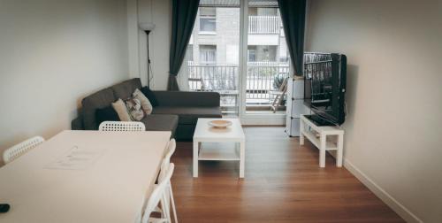 Gros Apartamento | GROS ZURRIOLA BEACH WIFI TERRACE PARKING 20E night