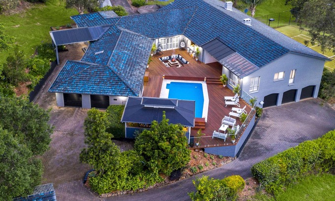 Grose Vale Casa | Grose Vale Retreat: Heated Pool & Tennis Court Delight
