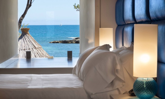 Polignano a Mare Hotel | Grotta Palazzese Beach Hotel