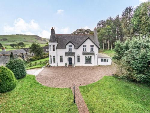 Cerrig-y-Druidion Casa | Groudd Hall