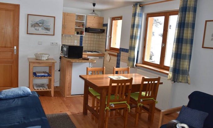 Pralognan-la-Vanoise Apartamento | Agradable apartamento en chalet junto al bosque y pistas, para 4 personas, Pralognan-la-Vanoise