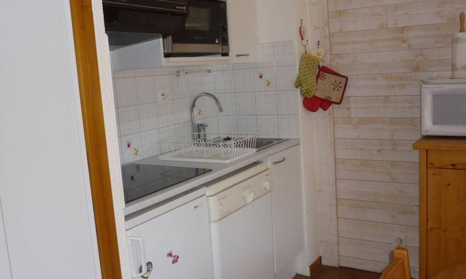 Pralognan-la-Vanoise Apartamento | Wifi, a 20m de las pistas de esquí, Planta baja, balcón, parking, tv, local para esquís, 30m²