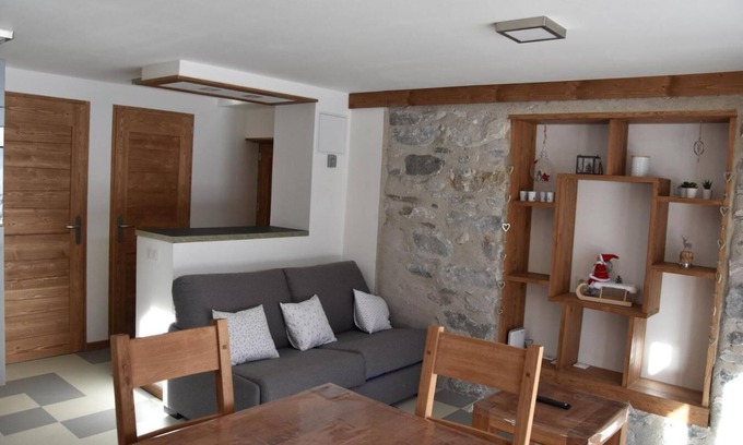 Pralognan-la-Vanoise Apartamento | Ground floor, terrace, parking, tv, 32m², Pralognan-la-Vanoise